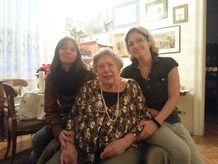 Unsere Gebietsleiterin, Frau DGKS Tanja Hofbauer, mit Frau Helga Z. und unserer Personenbetreuerin aus Ungarn, Frau Eva Szabo